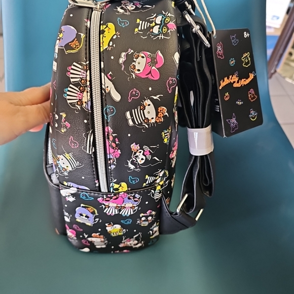 NWT Hello Kitty & Friends Halloween Loungefly Mini Backpack Bag Purse - Picture 7 of 11